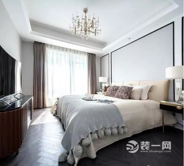 这套案例以雾霾蓝为主基调 124平三室两厅法式