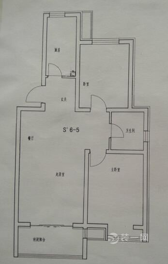 南宁装修网实木推拉式衣柜装修图片